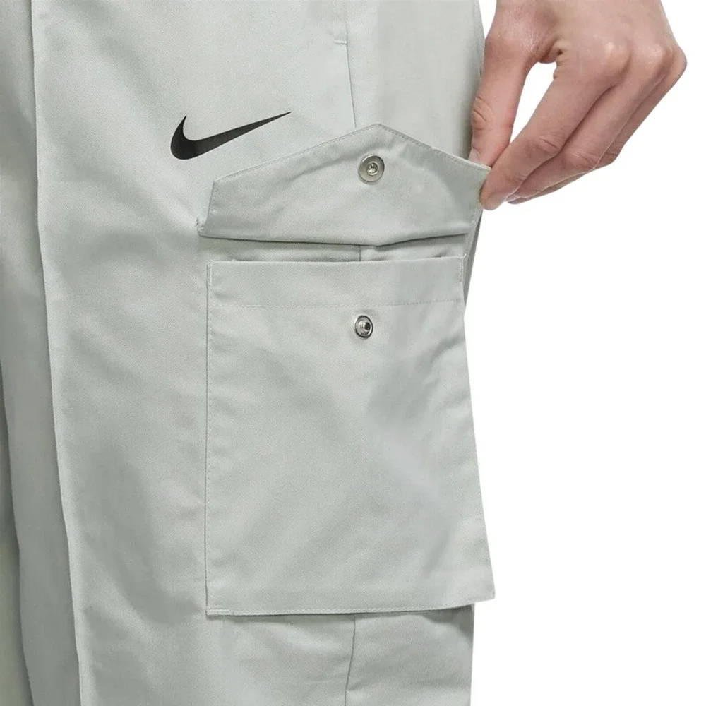 Nike sportswear essentials